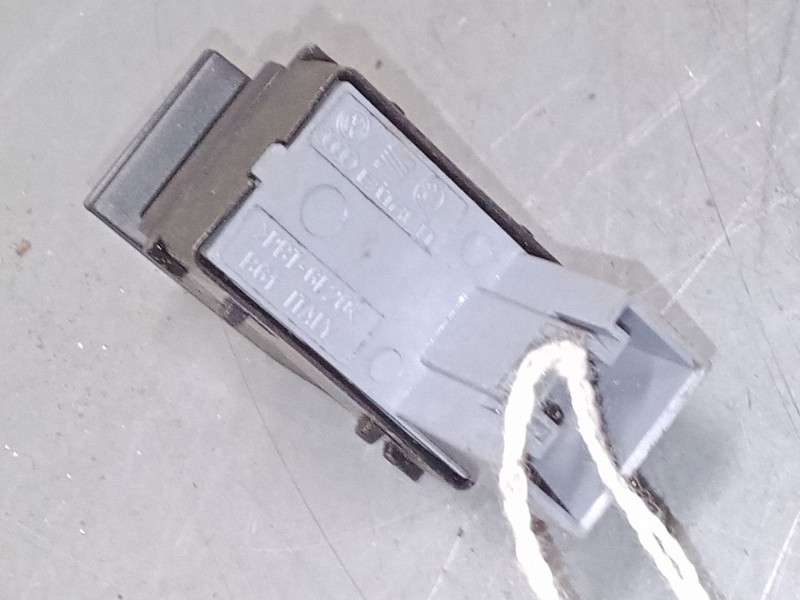 Recambio de mando elevalunas delantero derecho para seat ibiza iv sc (6j1, 6p5) 1.6 tdi referencia OEM IAM   