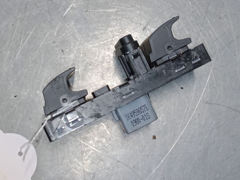 Recambio de mando elevalunas delantero izquierdo para seat ibiza iv sc (6j1, 6p5) 1.6 tdi referencia OEM IAM   