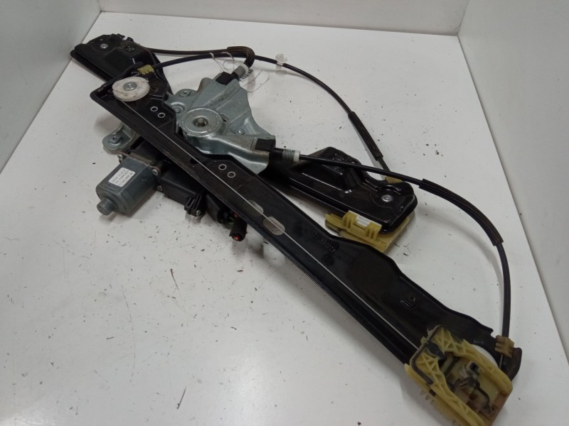Recambio de elevalunas electrico delantero izquierdo para opel zafira tourer c (p12) 1.6 cdti (75) referencia OEM IAM 915367104 