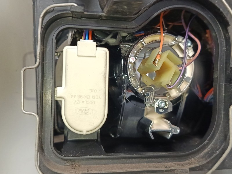 Recambio de faro izquierdo para ford transit furgoneta (fa_ _) 2.2 tdci referencia OEM IAM 6C1113W030  