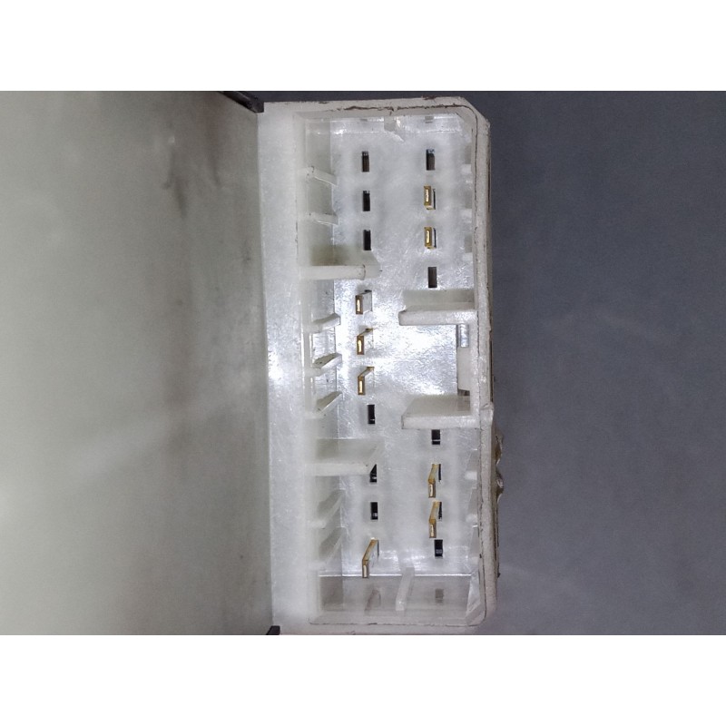 Recambio de mando elevalunas delantero izquierdo para suzuki swift iii (mz, ez) 1.3 (rs 413) referencia OEM IAM   