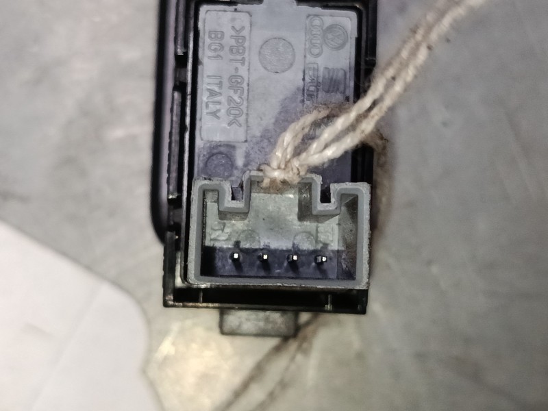 Recambio de mando elevalunas delantero derecho para volkswagen polo v (6r1, 6c1) 1.4 tdi referencia OEM IAM   