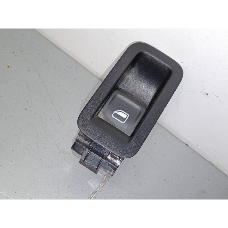 Recambio de mando elevalunas trasero derecho para volkswagen polo v (6r1, 6c1) 1.4 tdi referencia OEM IAM   