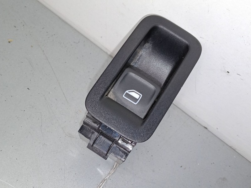 Recambio de mando elevalunas trasero derecho para volkswagen polo v (6r1, 6c1) 1.4 tdi referencia OEM IAM   