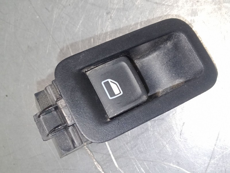 Recambio de mando elevalunas trasero izquierdo para volkswagen polo v (6r1, 6c1) 1.4 tdi referencia OEM IAM   