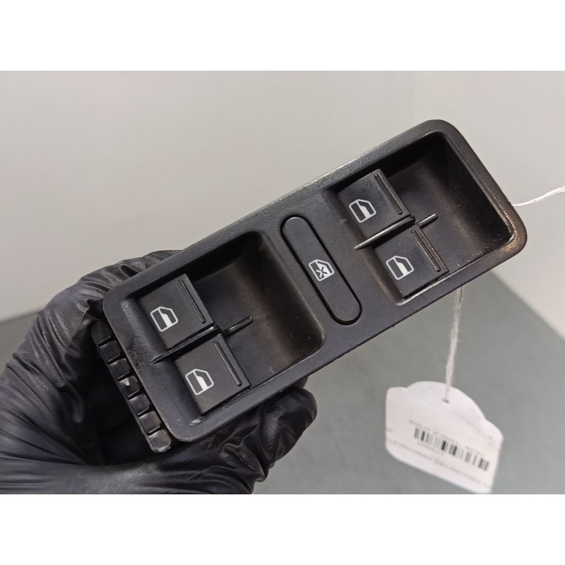 Recambio de mando elevalunas delantero izquierdo para volkswagen polo v (6r1, 6c1) 1.2 tdi referencia OEM IAM   