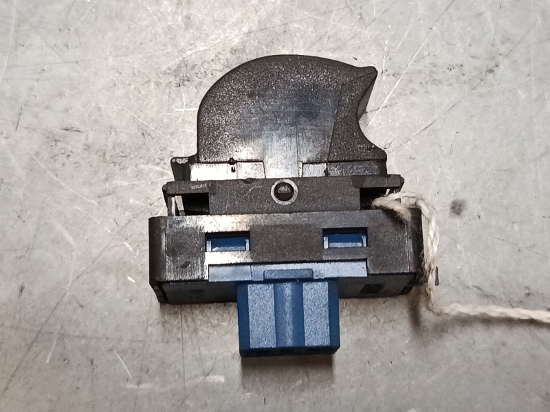 Recambio de mando elevalunas delantero derecho para fiat doblo cargo (263_) 1.3 d multijet referencia OEM IAM   