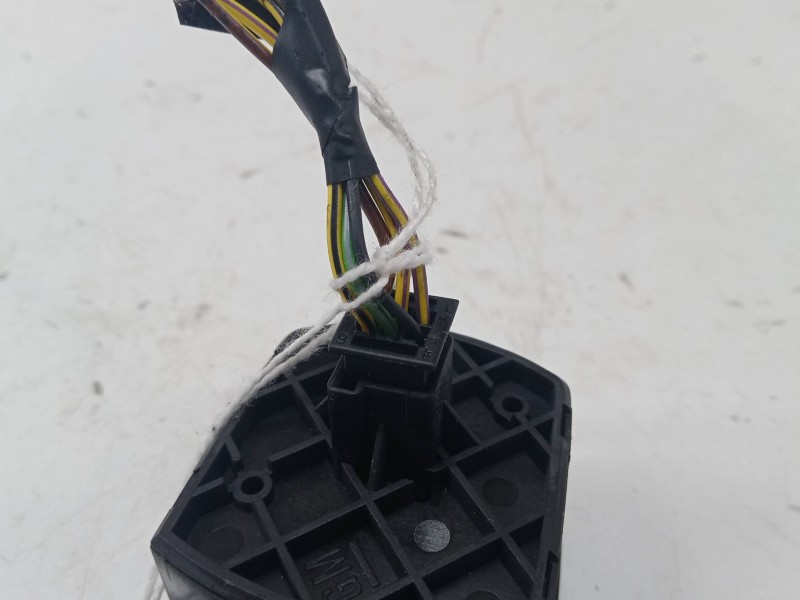 Recambio de mando elevalunas delantero derecho para opel corsa e (x15) 1.4 (08, 68) referencia OEM IAM 13430018  