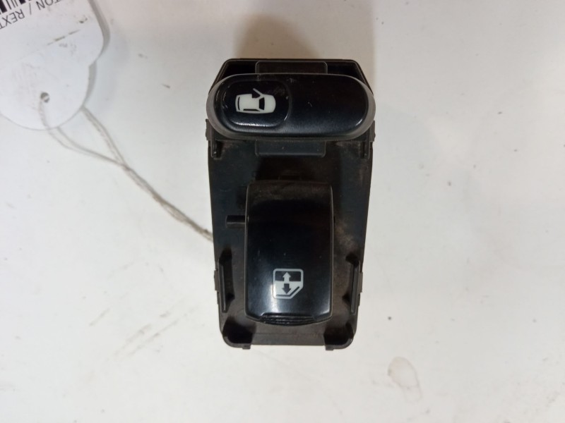 Recambio de mando elevalunas delantero derecho para ssangyong rexton / rexton ii (gab_) 2.7 xdi referencia OEM IAM   