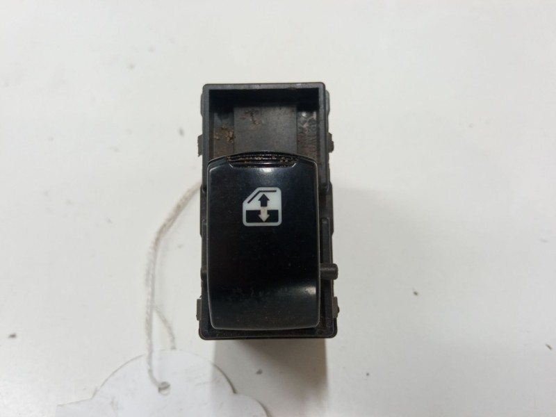 Recambio de mando elevalunas trasero derecho para ssangyong rexton / rexton ii (gab_) 2.7 xdi referencia OEM IAM   