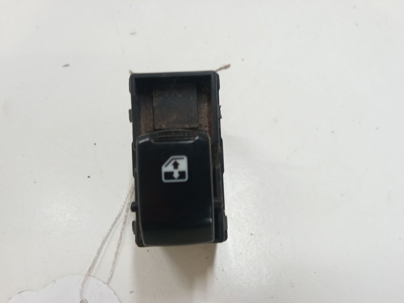 Recambio de mando elevalunas trasero izquierdo para ssangyong rexton / rexton ii (gab_) 2.7 xdi referencia OEM IAM   