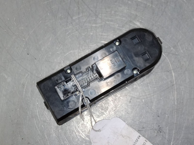 Recambio de mando elevalunas delantero izquierdo para opel astra h twintop (a04) 1.8 (l67) referencia OEM IAM   