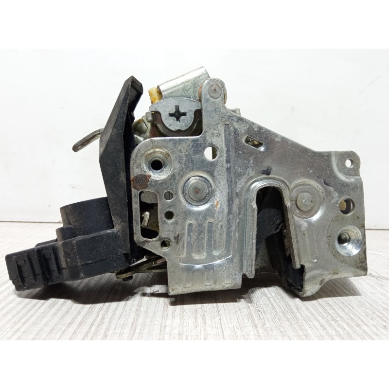 Recambio de cerradura puerta delantera derecha para mercedes-benz clase e (w210) e 320 (210.055) referencia OEM IAM A202720  