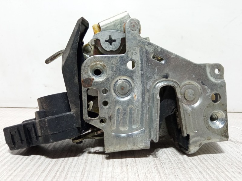 Recambio de cerradura puerta delantera derecha para mercedes-benz clase e (w210) e 320 (210.055) referencia OEM IAM A202720  