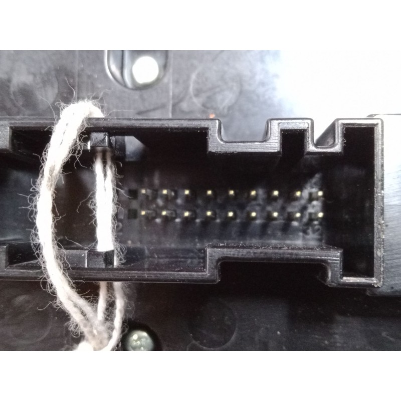 Recambio de mando elevalunas delantero izquierdo para opel astra h twintop (a04) 1.8 (l67) referencia OEM IAM   