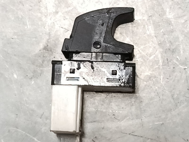 Recambio de mando elevalunas delantero derecho para skoda superb ii (3t4) 2.0 tdi 16v referencia OEM IAM   