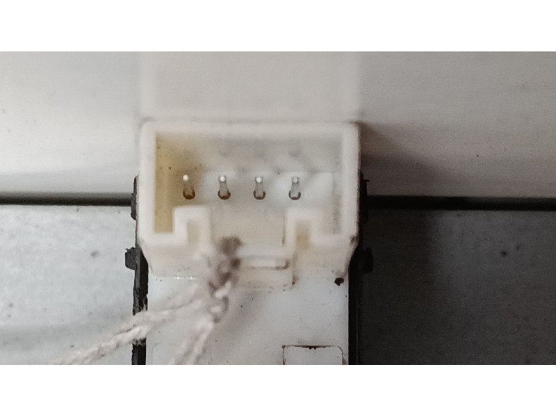 Recambio de mando elevalunas trasero izquierdo para skoda superb ii (3t4) 2.0 tdi 16v referencia OEM IAM   