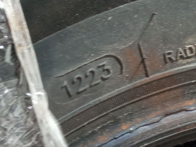 Recambio de neumatico 155/80 r13 79t  para fiat panda / panda classic (169_) 1.2 (169.axb11, 169.axb1a) referencia OEM IAM   