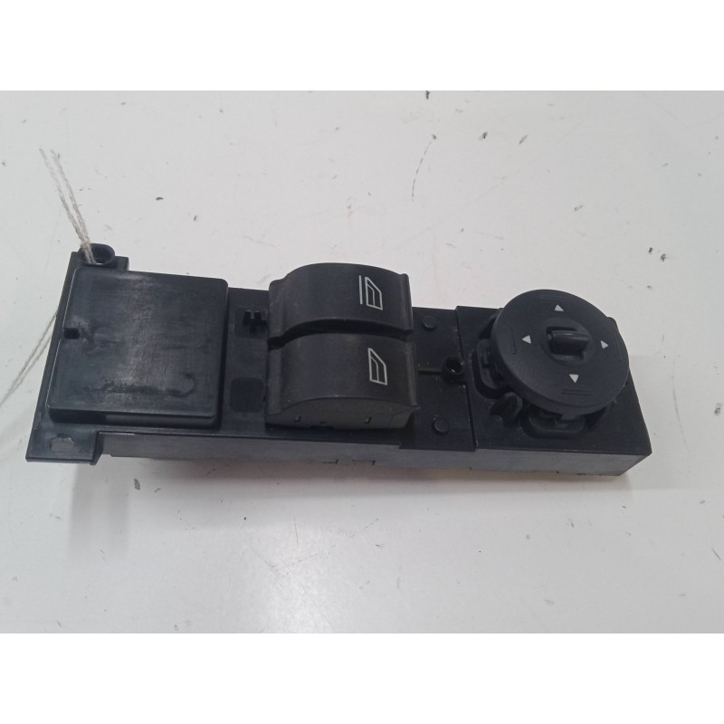 Recambio de mando elevalunas delantero izquierdo para ford focus ii furgoneta/station wagon 1.6 tdci referencia OEM IAM 3m5t1452