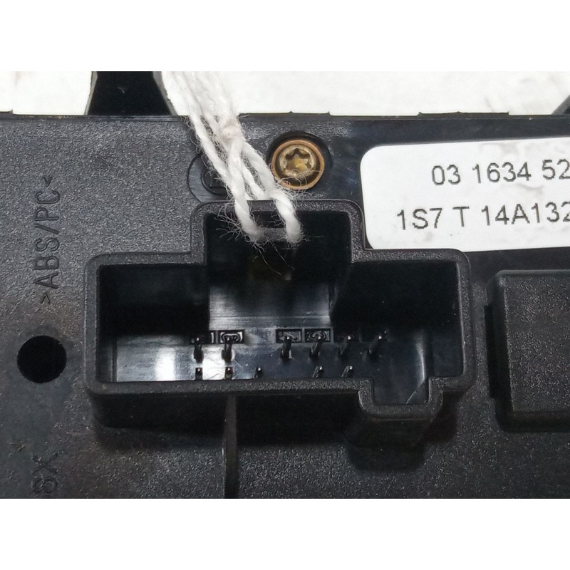 Recambio de mando elevalunas delantero izquierdo para ford mondeo iii (b5y) 2.0 tdci referencia OEM IAM 1S7T14A132BE  