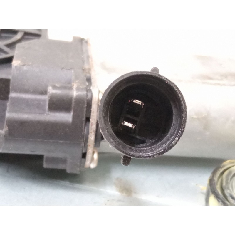 Recambio de elevalunas electrico delantero izquierdo para renault twingo i (c06_) 1.2 16v (c06c, c06d, c06k) referencia OEM IAM 