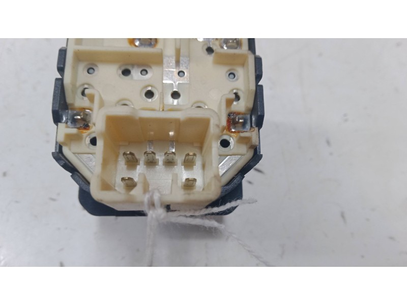 Recambio de mando elevalunas delantero izquierdo para chevrolet kalos (klas) sh2/352 referencia OEM IAM   