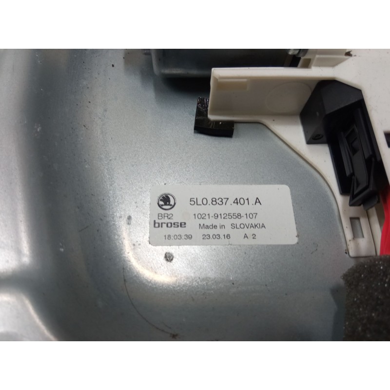 Recambio de elevalunas electrico delantero izquierdo para skoda yeti (5l) 2.0 tdi referencia OEM IAM 5L0 837 401 A  