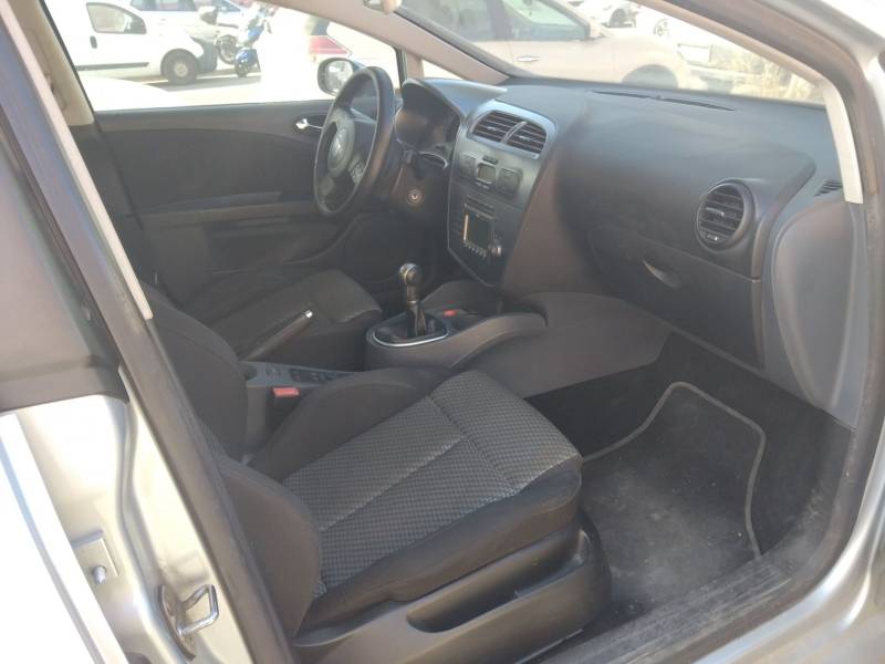 SEAT LEON (1P1)