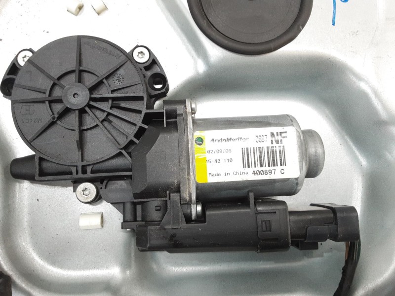 Recambio de elevalunas electrico delantero izquierdo para hyundai sonata v (nf) 2.0 crdi referencia OEM IAM 400897C  