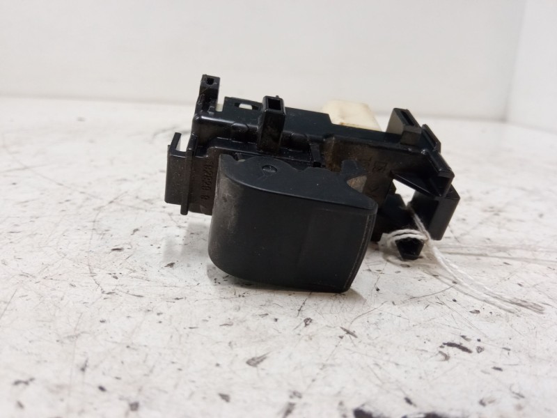 Recambio de mando elevalunas delantero derecho para peugeot 108 1.2 referencia OEM IAM   