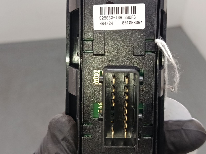 Recambio de mando elevalunas delantero izquierdo para peugeot 207/207+ (wa_, wc_) 1.4 referencia OEM IAM   