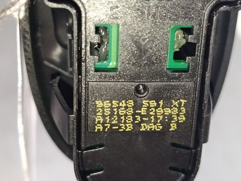 Recambio de mando elevalunas delantero izquierdo para peugeot 207/207+ (wa_, wc_) 1.4 referencia OEM IAM   