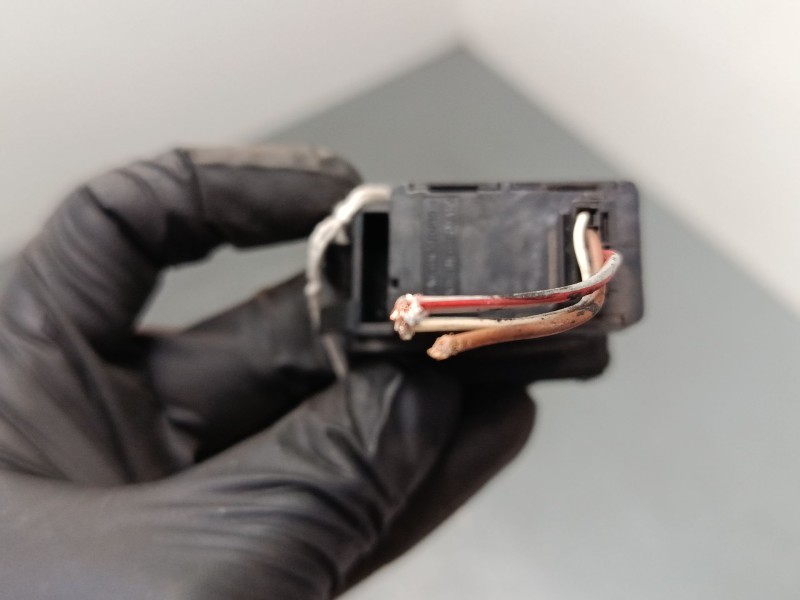 Recambio de mando elevalunas delantero derecho para bmw 3 (e90) 320 d referencia OEM IAM   