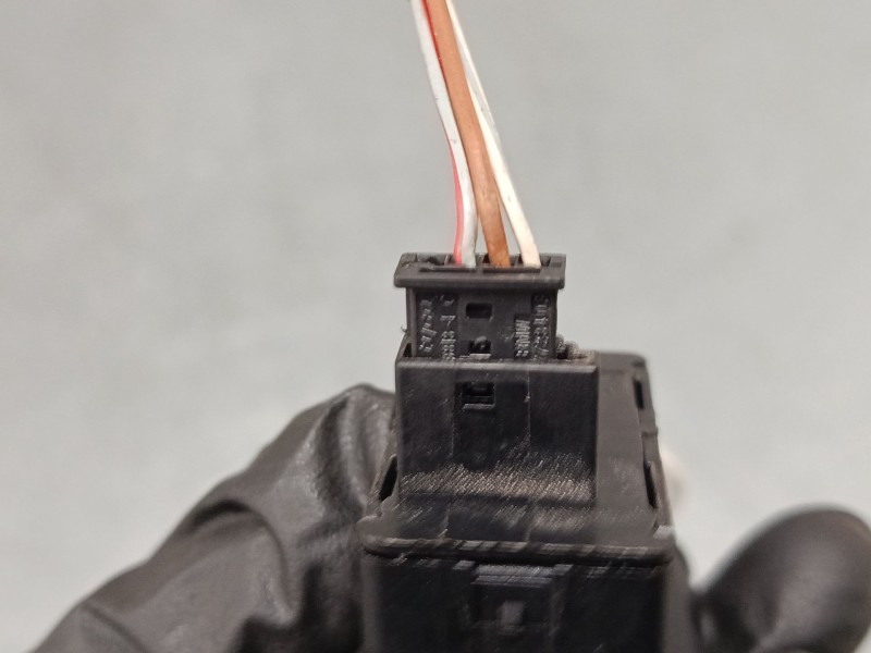 Recambio de mando elevalunas trasero izquierdo para bmw 3 (e90) 320 d referencia OEM IAM   