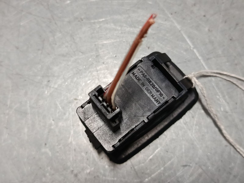 Recambio de mando elevalunas trasero izquierdo para bmw 3 (e90) 320 d referencia OEM IAM   