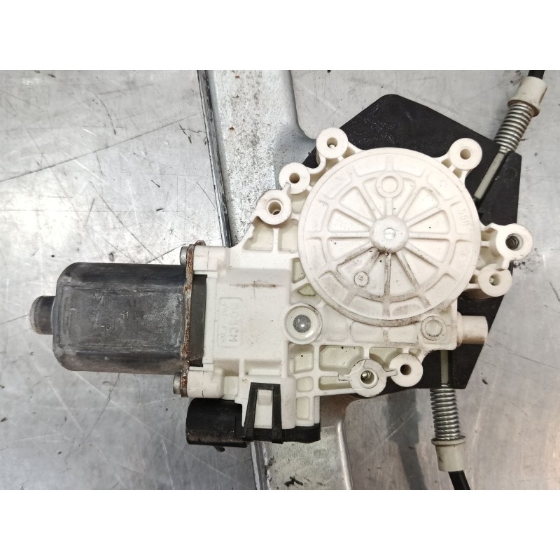 Recambio de elevalunas electrico delantero izquierdo para mitsubishi colt vi (z3_a, z2_a) 1.3 (z21a) referencia OEM IAM 5713A133