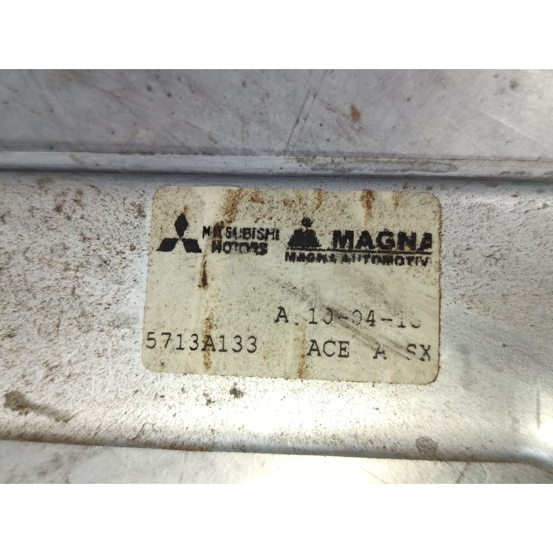 Recambio de elevalunas electrico delantero izquierdo para mitsubishi colt vi (z3_a, z2_a) 1.3 (z21a) referencia OEM IAM 5713A133