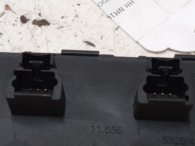 Recambio de mando elevalunas delantero izquierdo para peugeot 307 cc (3b) 2.0 16v referencia OEM IAM   