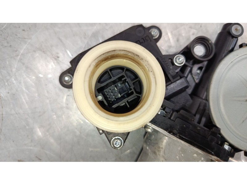 Recambio de elevalunas electrico delantero izquierdo para toyota auris (_e15_) 1.8 hybrid (zwe150_) referencia OEM IAM 977555 10