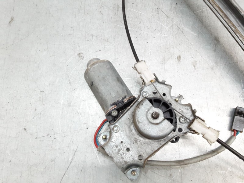 Recambio de elevalunas electrico delantero izquierdo para nissan primera hatchback (p11) 1.6 16v referencia OEM IAM 400439B  