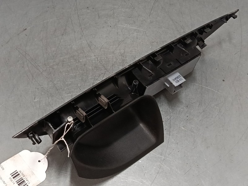 Recambio de mando elevalunas delantero izquierdo para seat altea xl (5p5, 5p8) 1.4 tsi referencia OEM IAM   