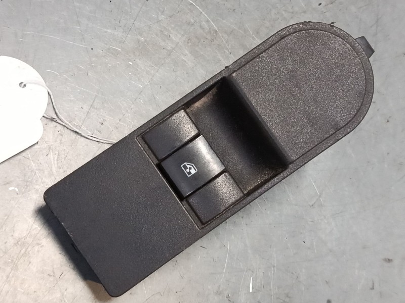 Recambio de mando elevalunas delantero derecho para opel astra h (a04) 1.7 cdti (l48) referencia OEM IAM   