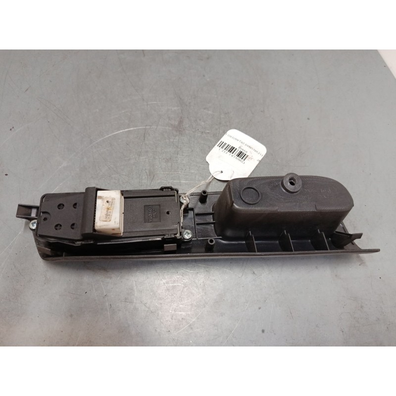 Recambio de mando elevalunas delantero izquierdo para toyota corolla (_e12_) 1.4 d (nde120_) referencia OEM IAM   