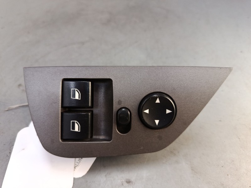 Recambio de mando elevalunas delantero izquierdo para bmw z4 roadster (e85) 3.0 i referencia OEM IAM   