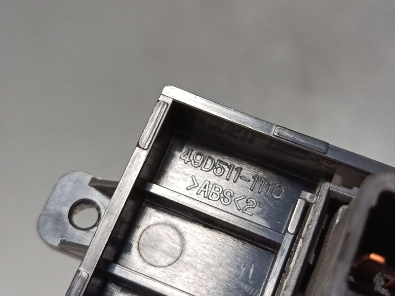 Recambio de mando elevalunas trasero derecho para hyundai i30 (gd) 1.4 crdi referencia OEM IAM   