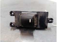 Recambio de mando elevalunas trasero izquierdo para hyundai i30 (gd) 1.4 crdi referencia OEM IAM   