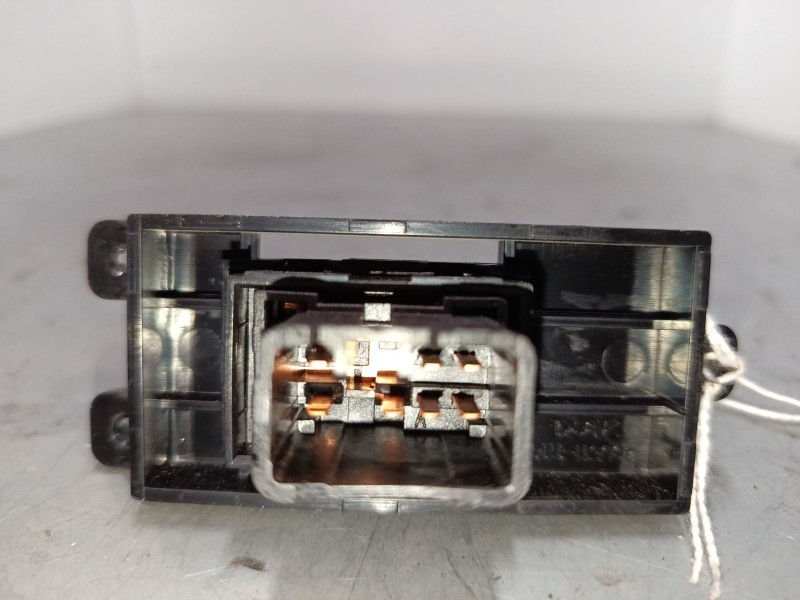 Recambio de mando elevalunas trasero izquierdo para hyundai i30 (gd) 1.4 crdi referencia OEM IAM   