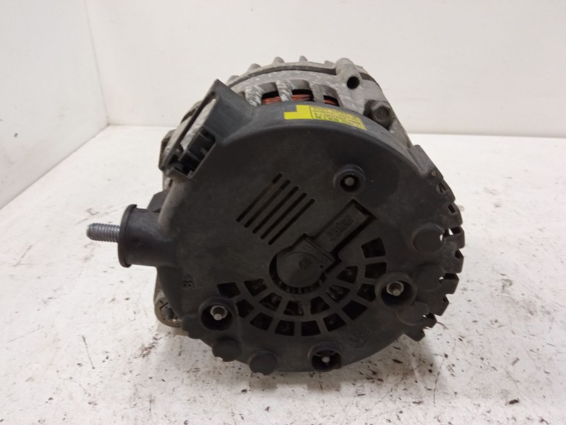 Recambio de alternador para hyundai i40 i (vf) 1.7 crdi referencia OEM IAM 373002A800  