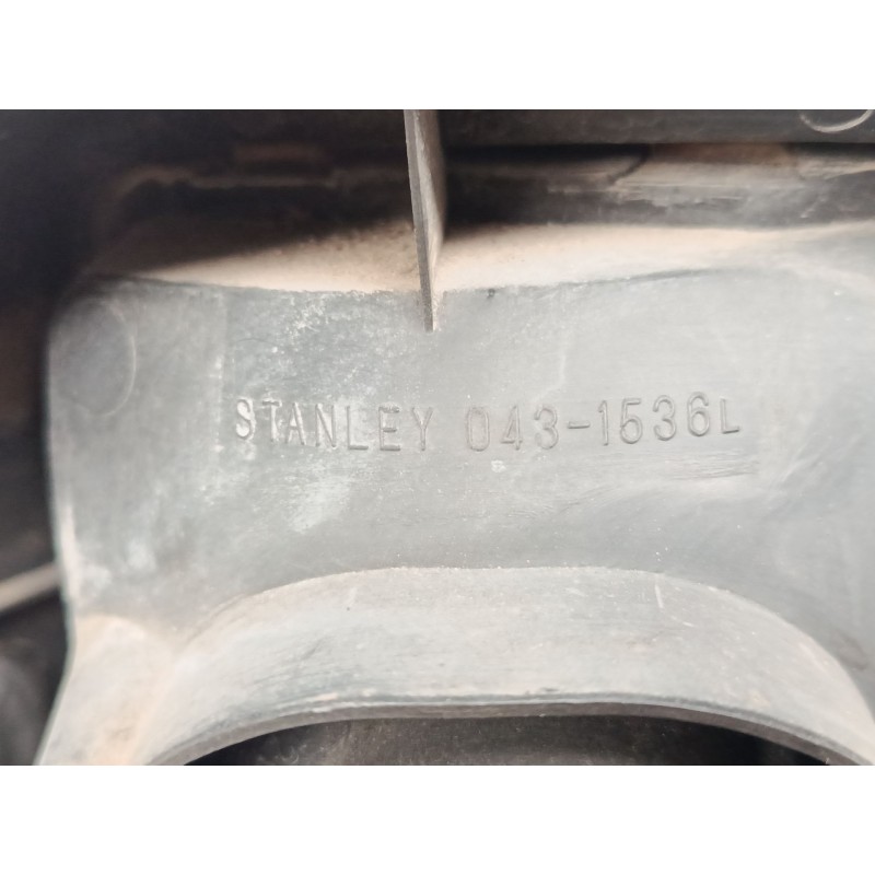 Recambio de piloto trasero izquierdo para mitsubishi space wagon (n9_w, n8_w) 2.0 referencia OEM IAM 0431536L  