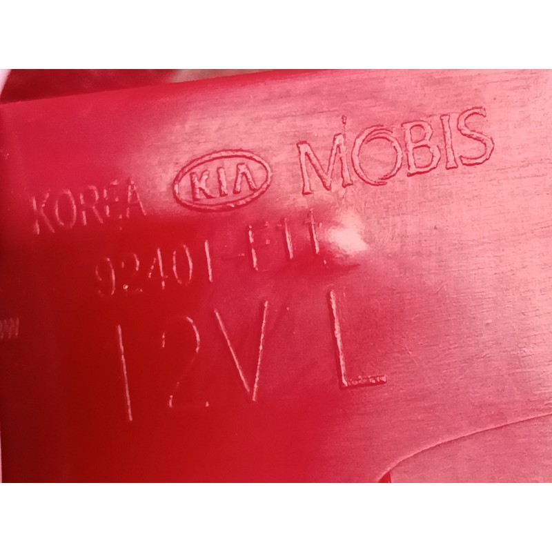 Recambio de piloto trasero izquierdo para kia sportage iv (ql, qle) 1.7 crdi referencia OEM IAM 92401F1100  